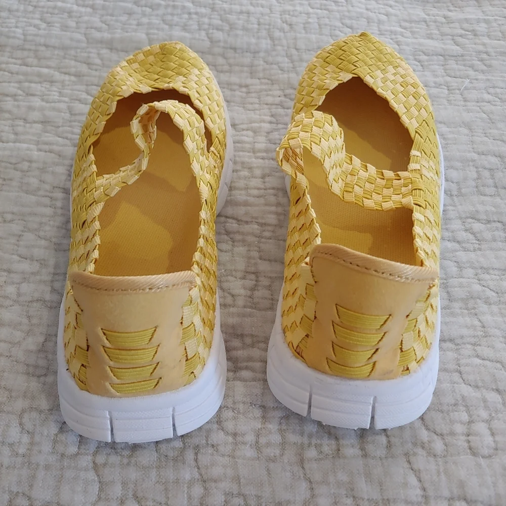 Comfort View Basket Weave Mary Jane, Size 7W, Yellow 🌻☀